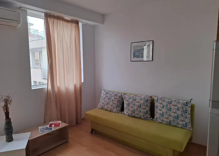 Aparthotel Salena