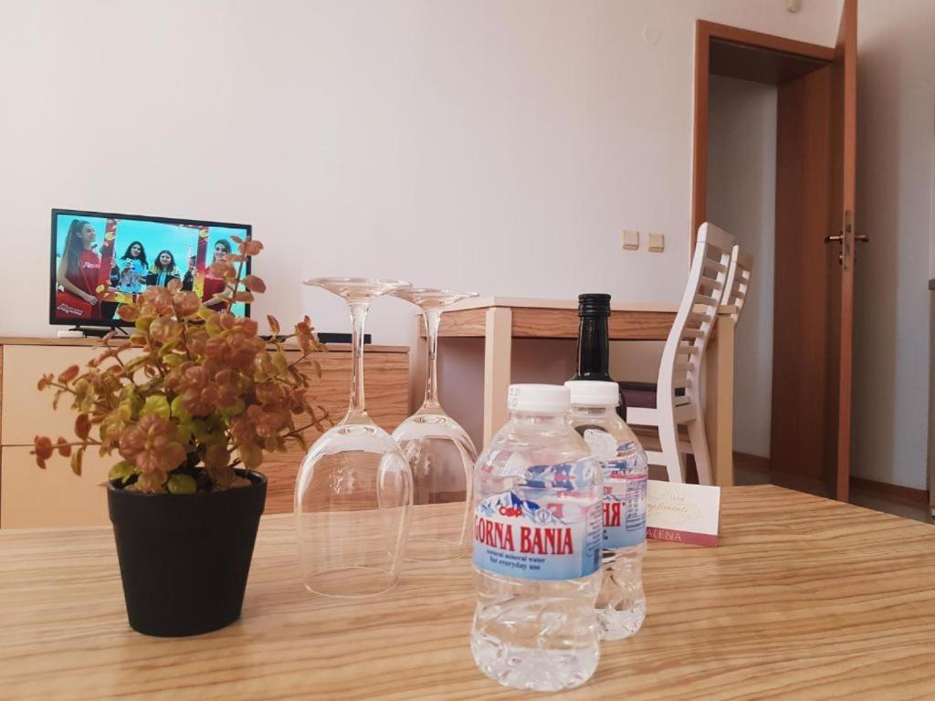 Apartament Salena *