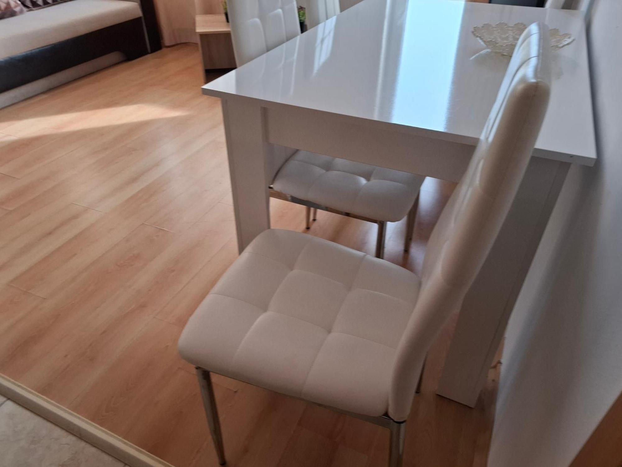 Salena Apartament *